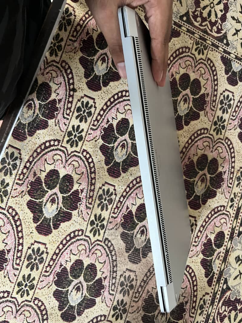 Microsoft surface 2 4