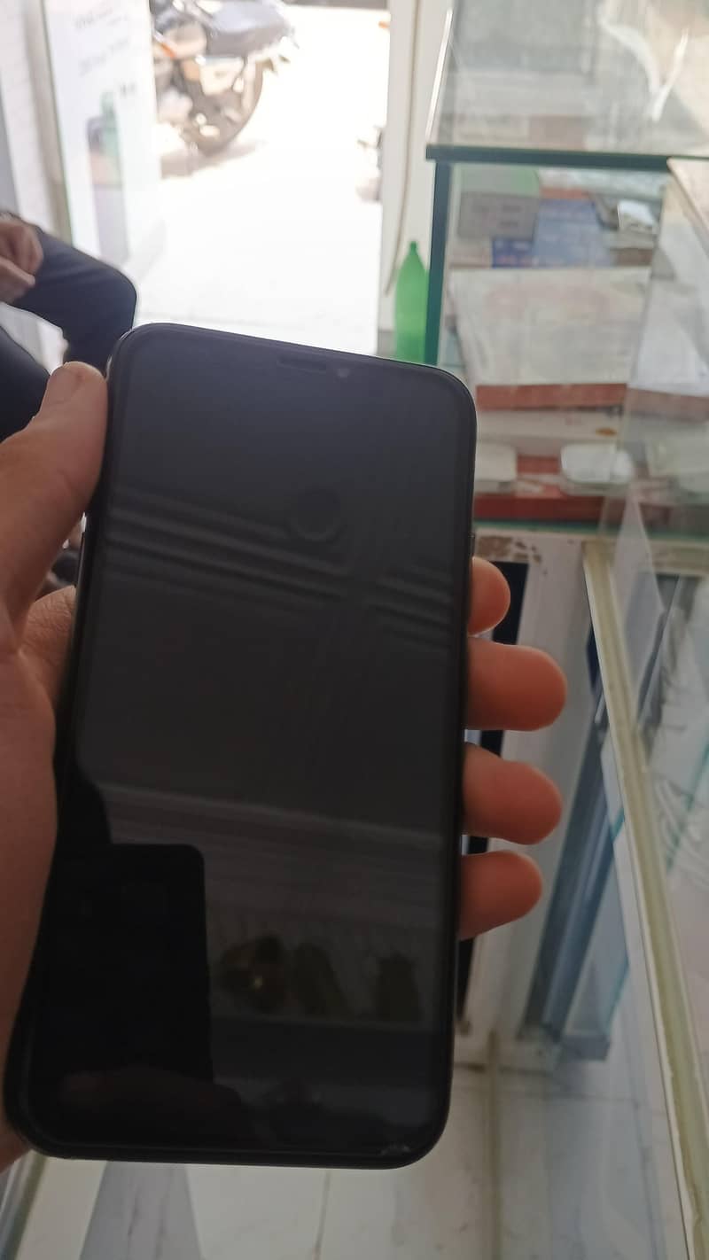 iPhone xs 0