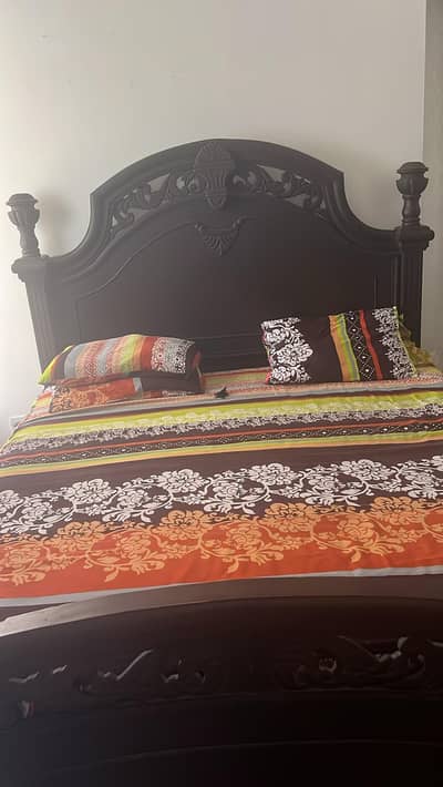 king bed with dressing