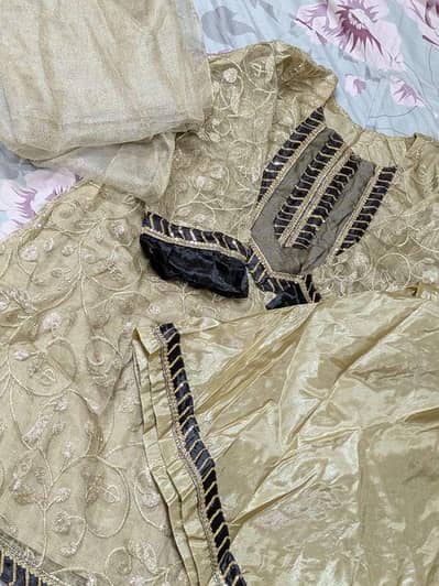 3 piece party wear unused suit for women