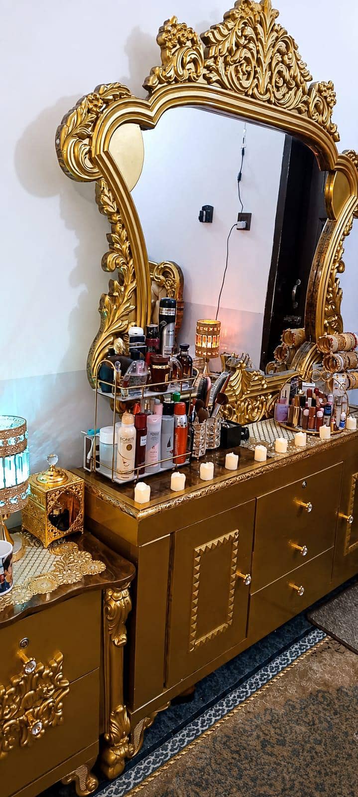 Bed sofa table side table dressing table 1