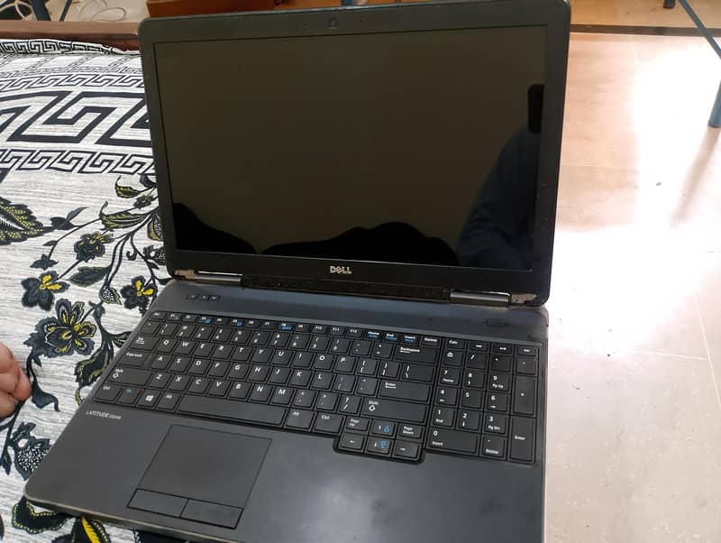Dell latitude e5540 0