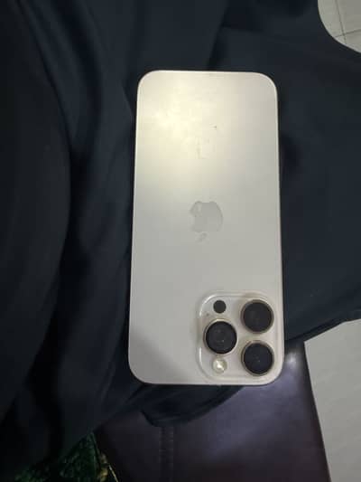 Apple iPhone 16 Pro Max