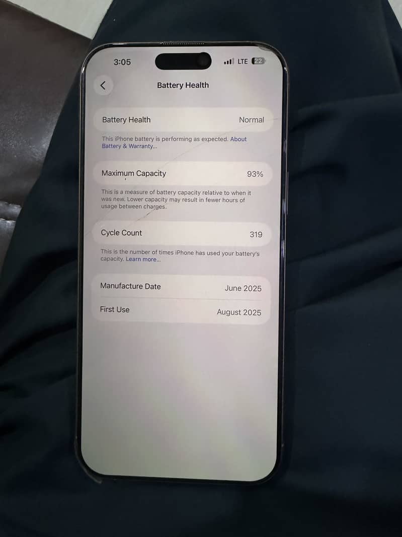 Apple iPhone 16 Pro Max 2
