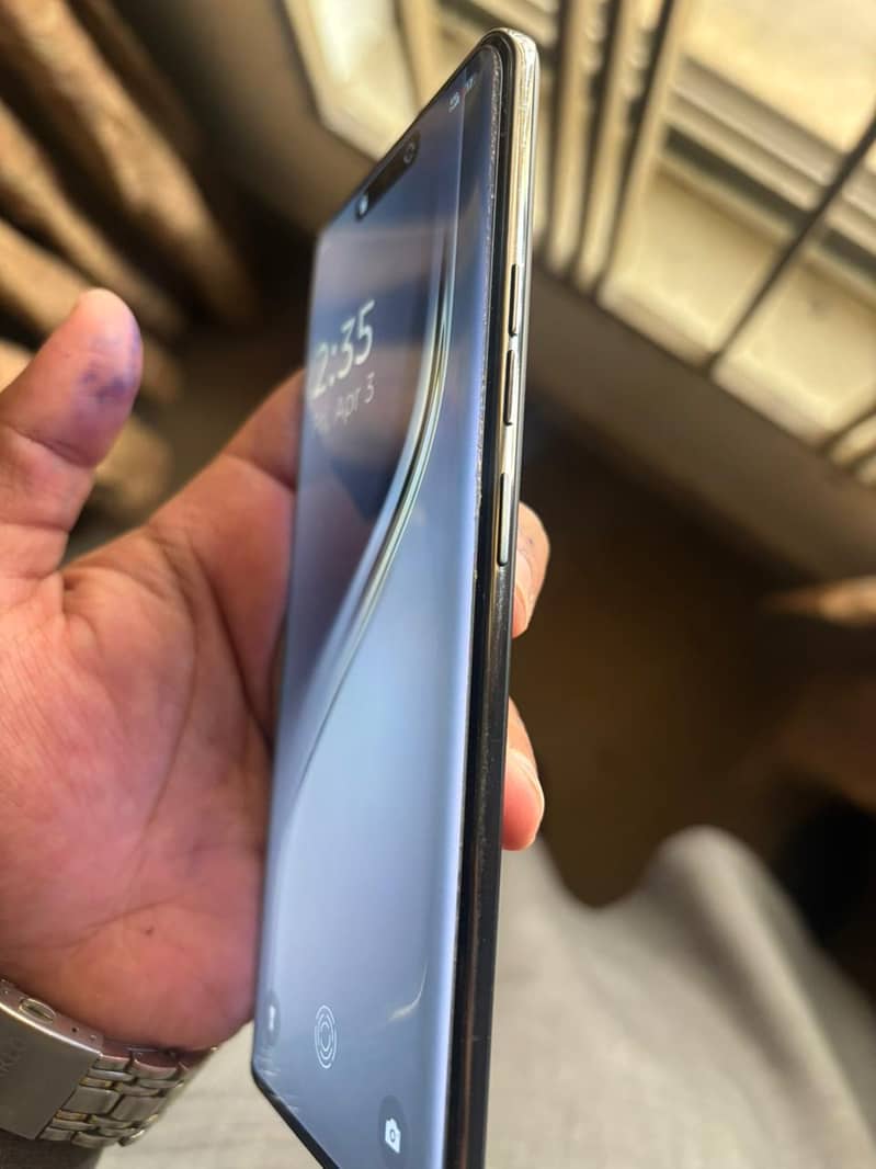 Tecno CAMON 40 Pro 8