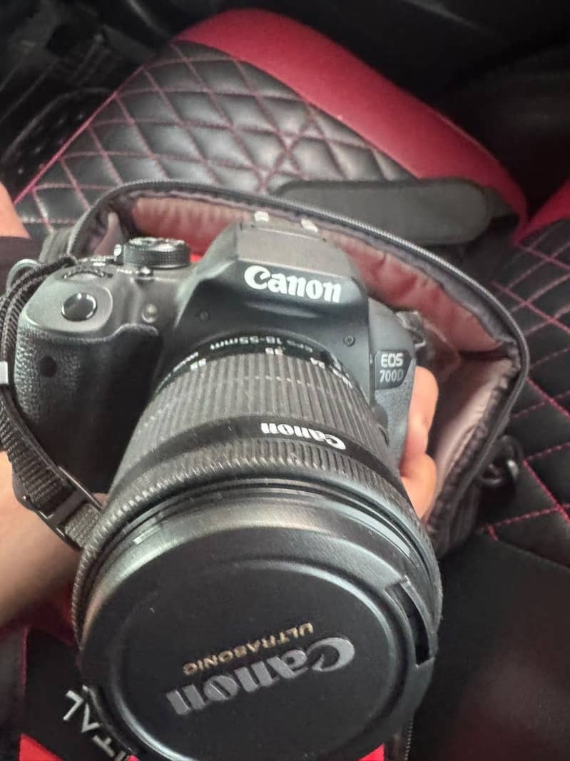 Canon EOS700D 0