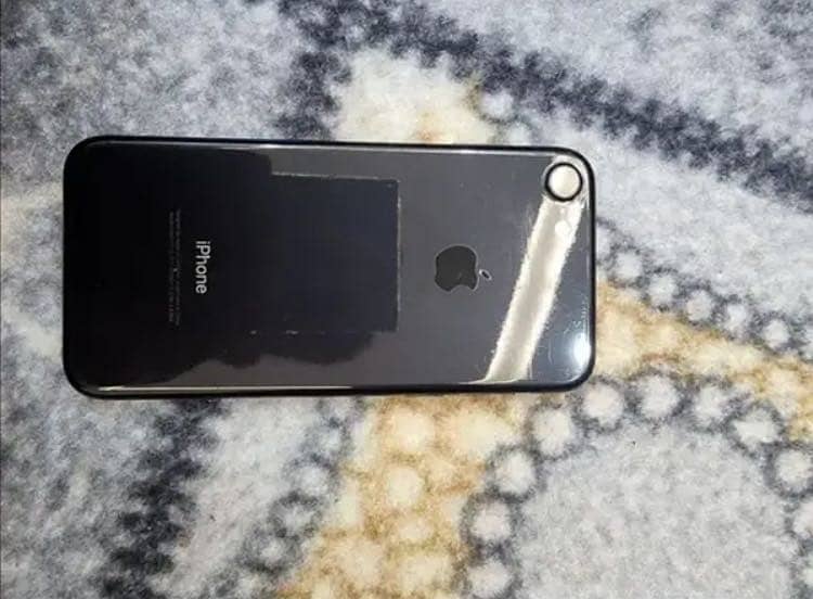 Apple iPhone 7 0