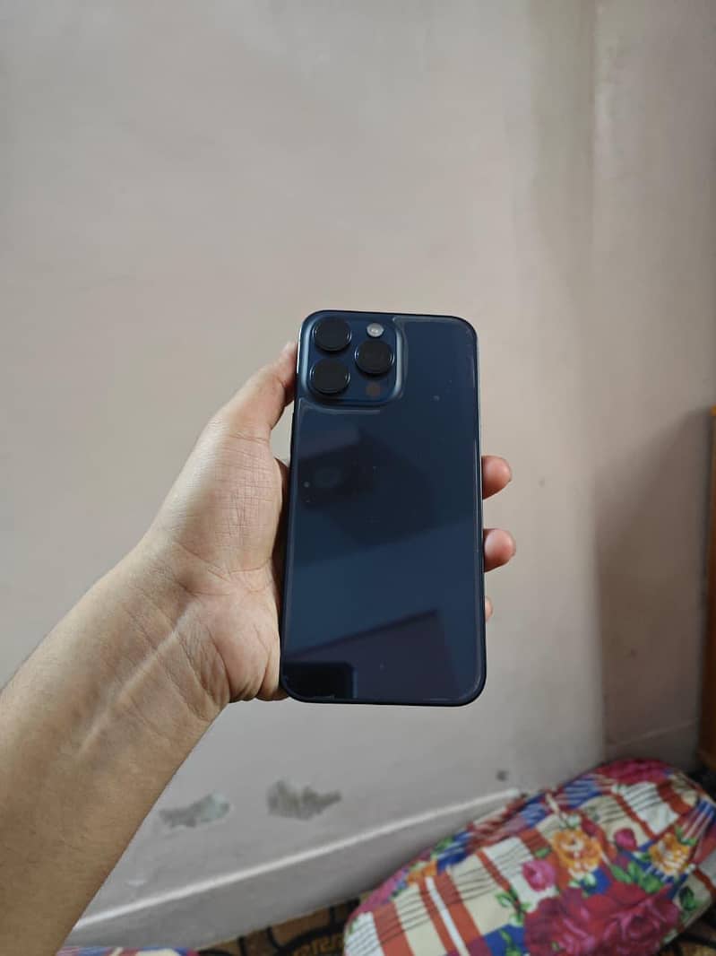 iphone 15 pro max 1