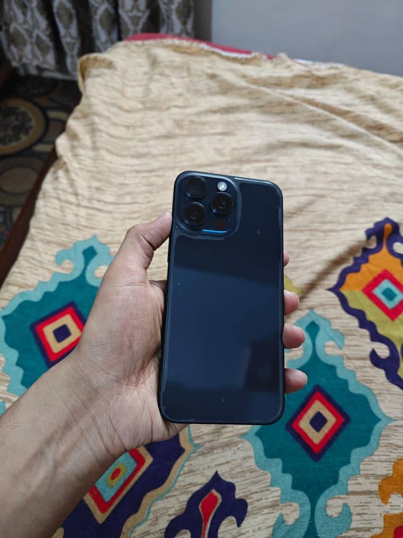 iphone 15 pro max 6