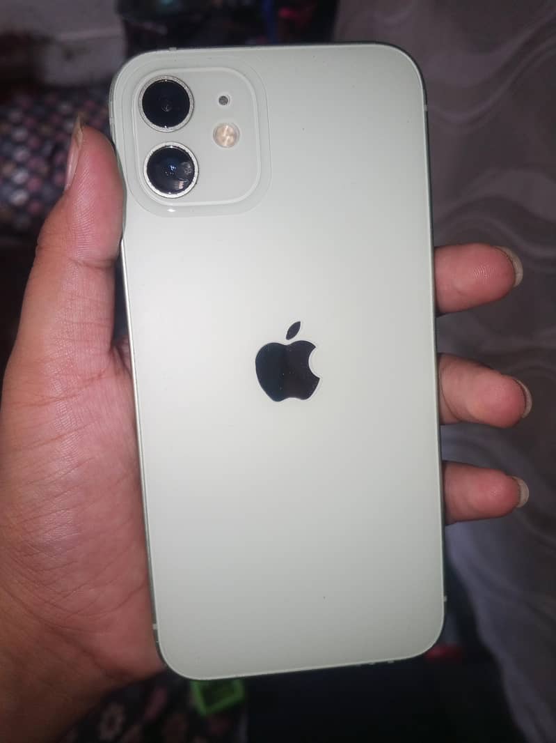 Apple iPhone 12 0