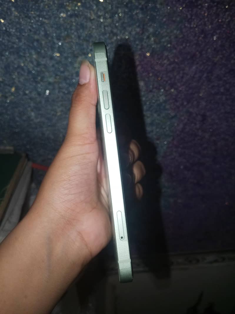 Apple iPhone 12 2