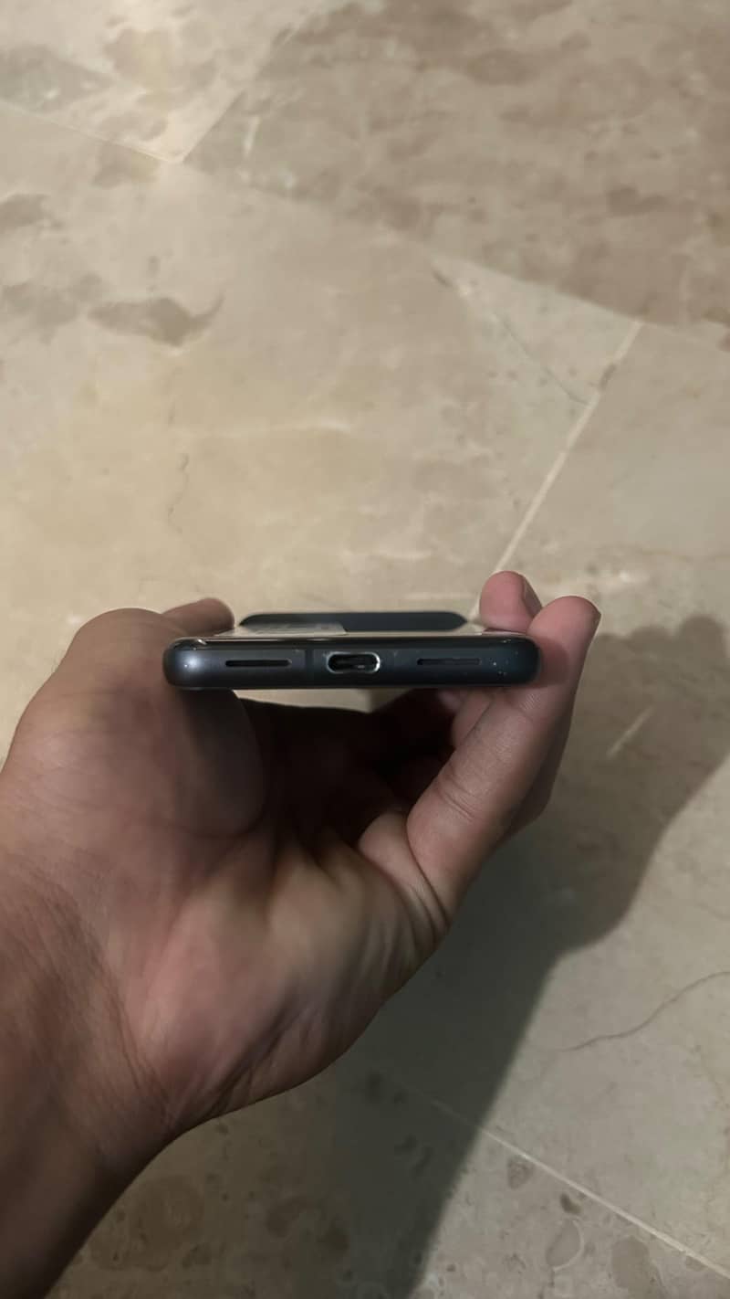 Google Pixel 8 3