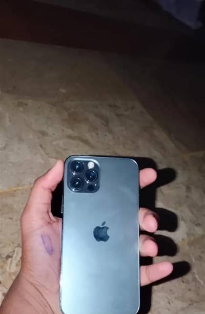 Apple iPhone 12 Pro