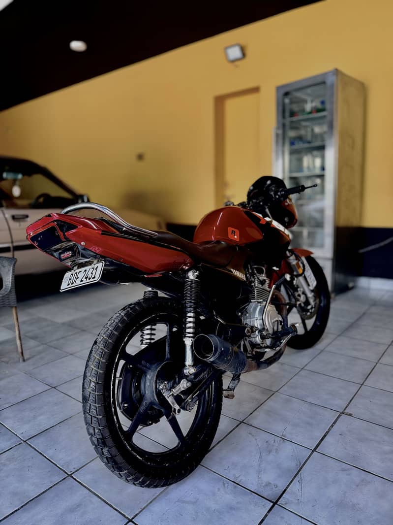 Ybr125 1