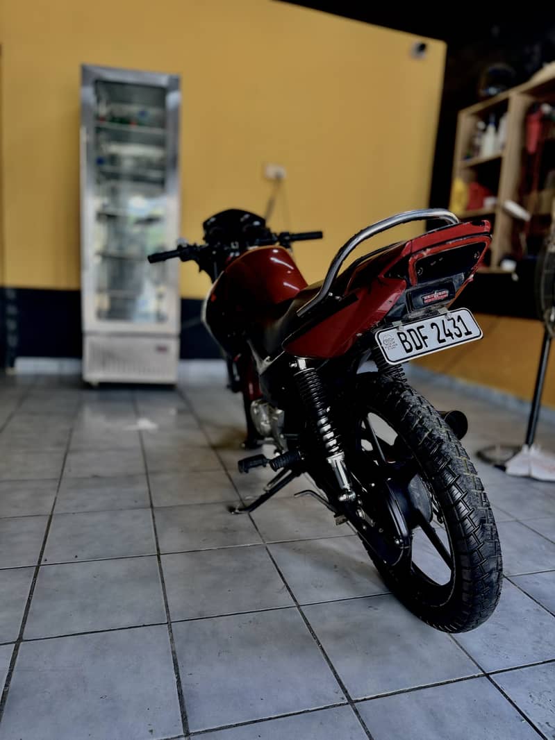 Ybr125 2