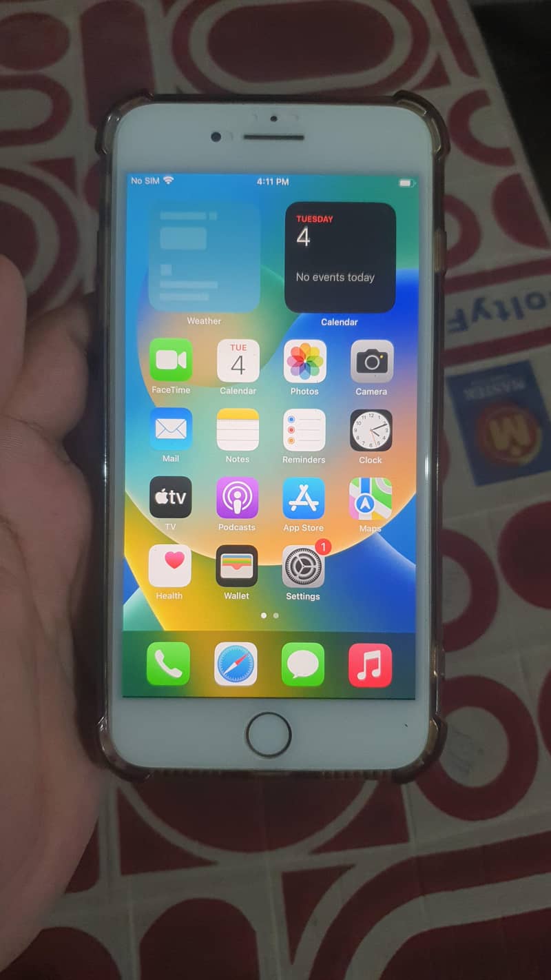 Apple iPhone 8 Plus 0