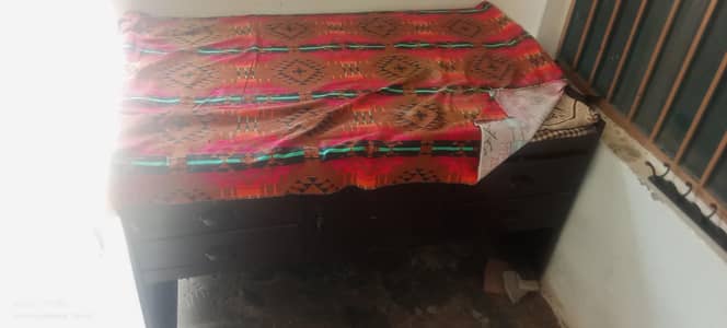 Iron Dressing Table with Mirror | Drawers | Quick Salej