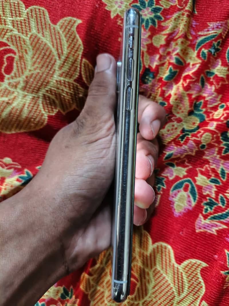 Apple iPhone X 0