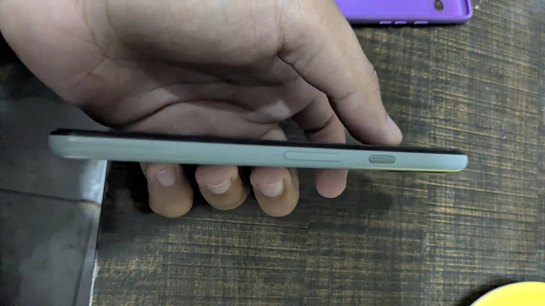 Google Pixel 5 3