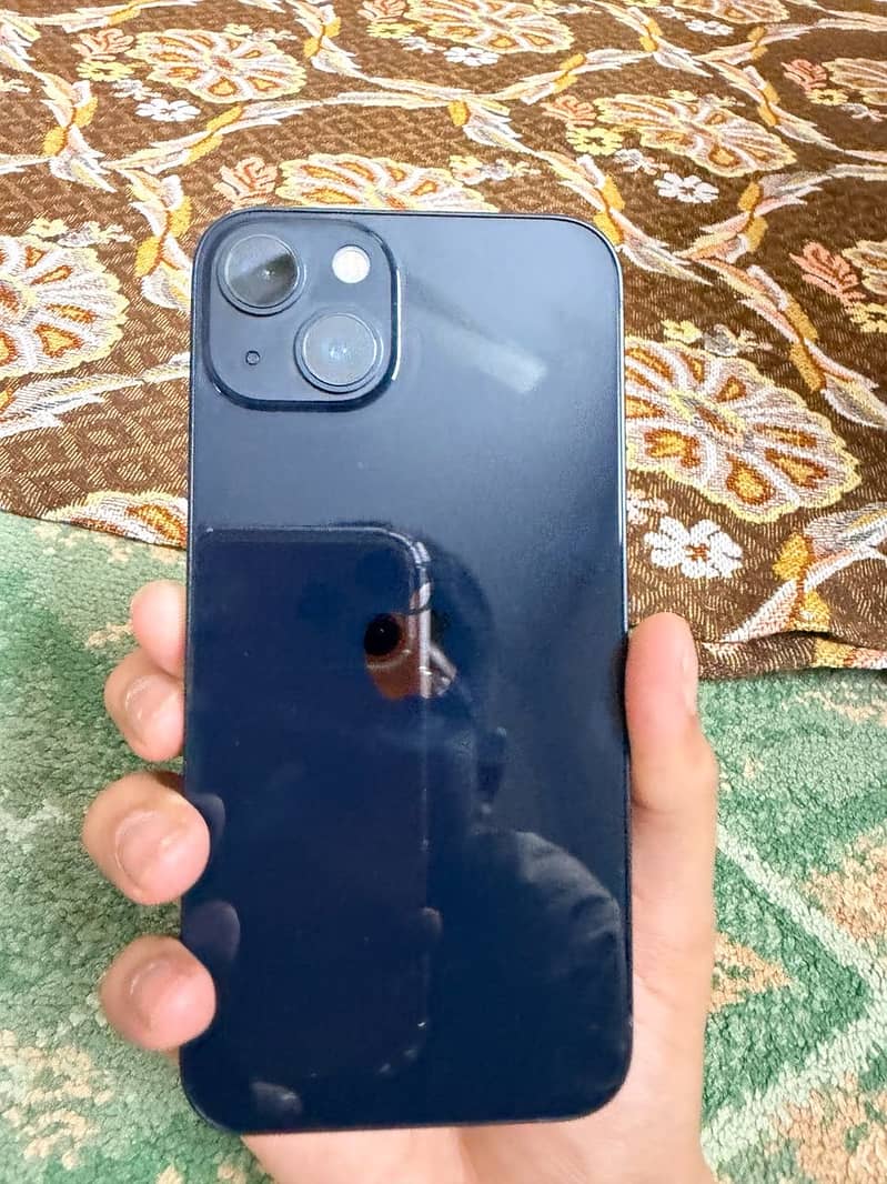 Apple iPhone 13 1