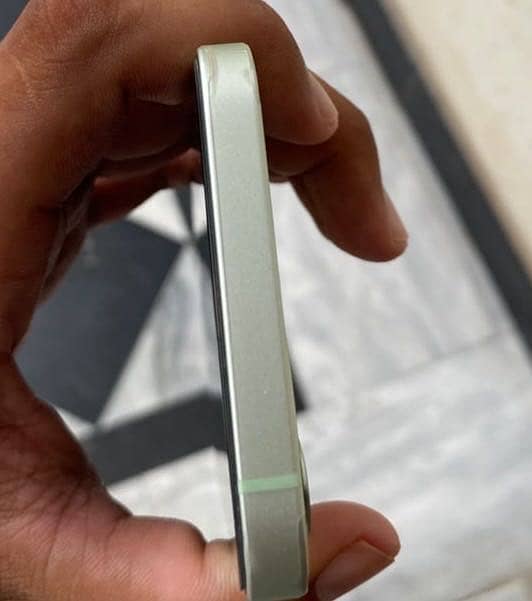 Apple iPhone 12 2
