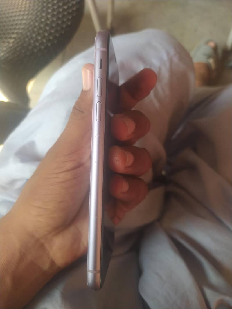 Apple iPhone 11 1