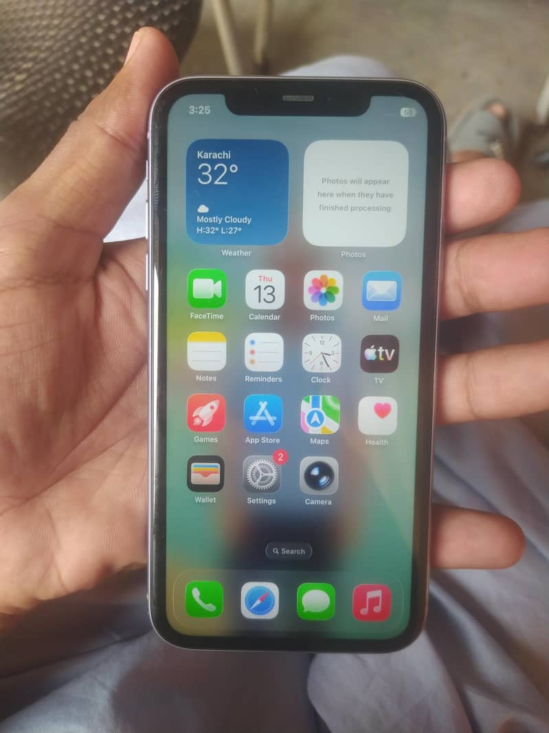 Apple iPhone 11 4
