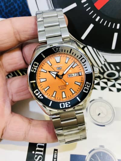 SEIKO SPORTS MODEL-ORIGINAL NEW WATCH-CITIZEN TISSOT CASIO ARMANI