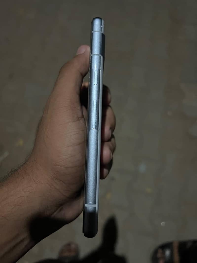 Google Pixel 7a 2
