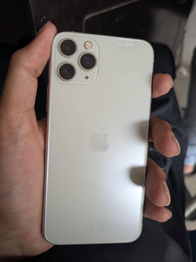 Apple iPhone 11 Pro 0