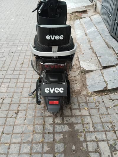Evee genZ 2026 model
