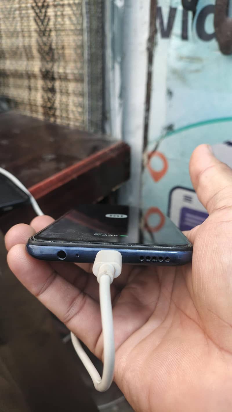 Xiaomi Redmi Note 9 4