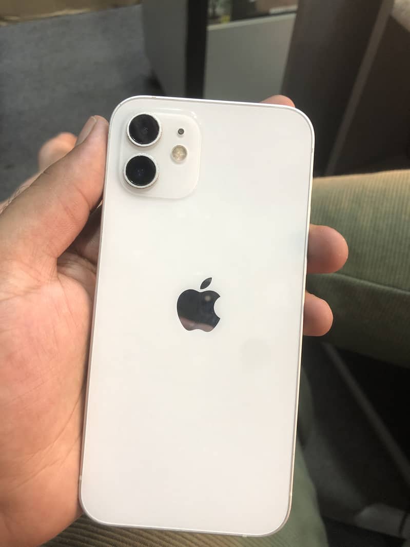 Apple iPhone 12 0