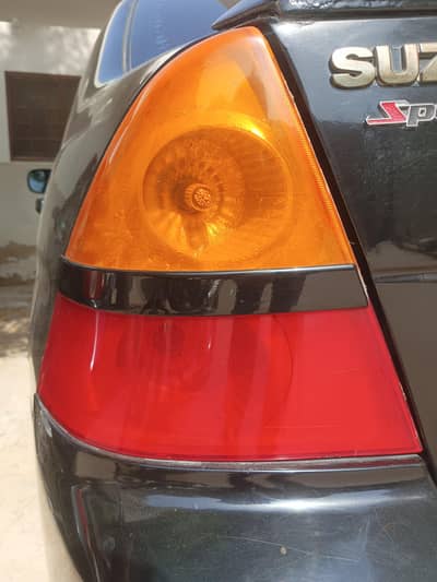 suzuki liana left side break light