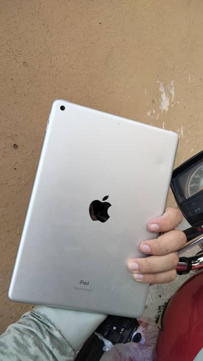 iPhone apple ipad 9th generation