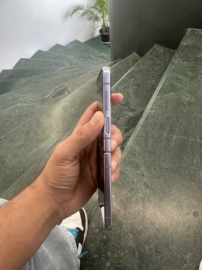 Samsung Mobile Z Flip 4