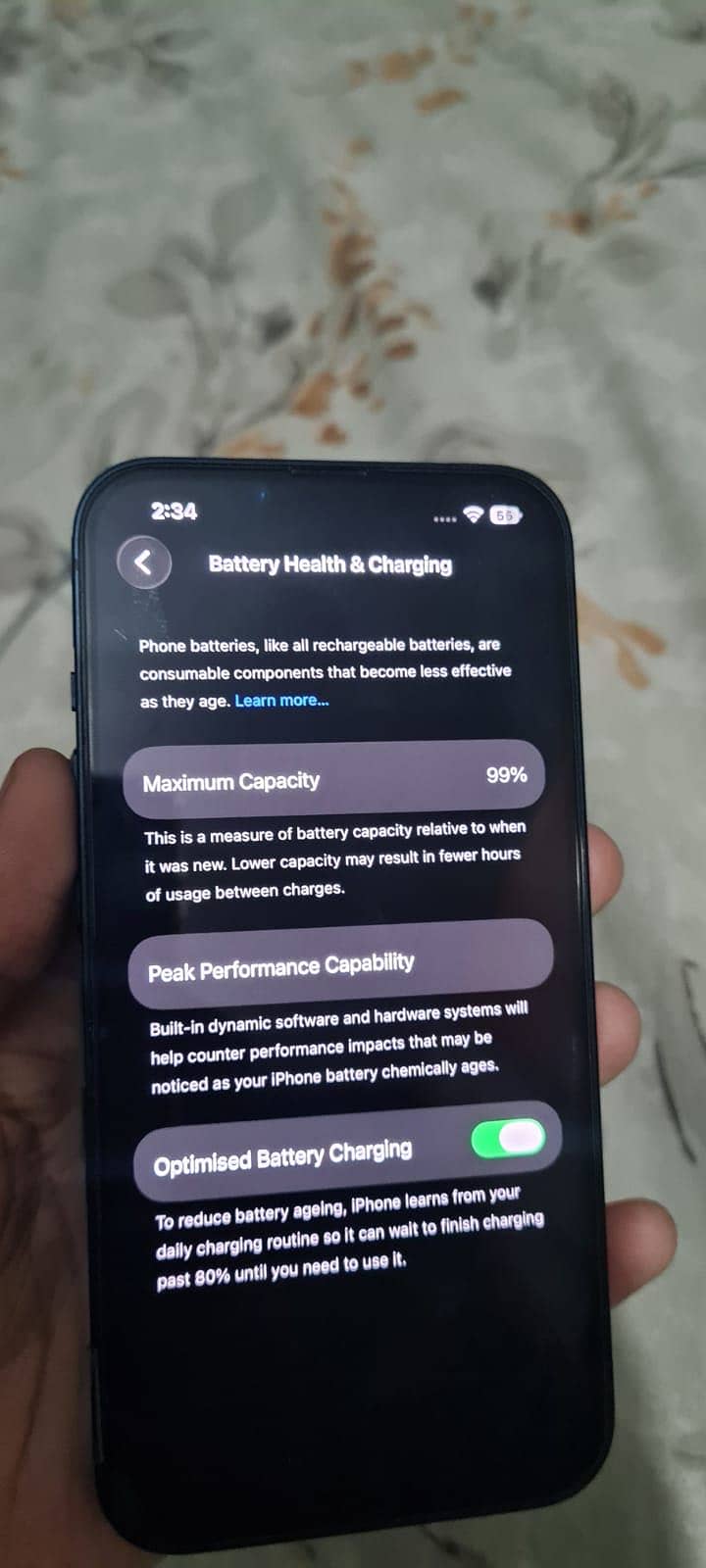 Apple iPhone 13 8