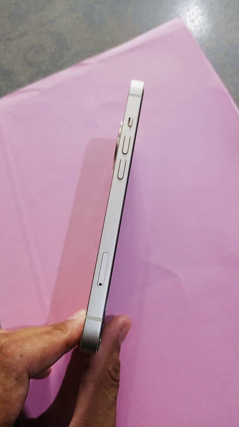 iphone 13 / 128 GB 2