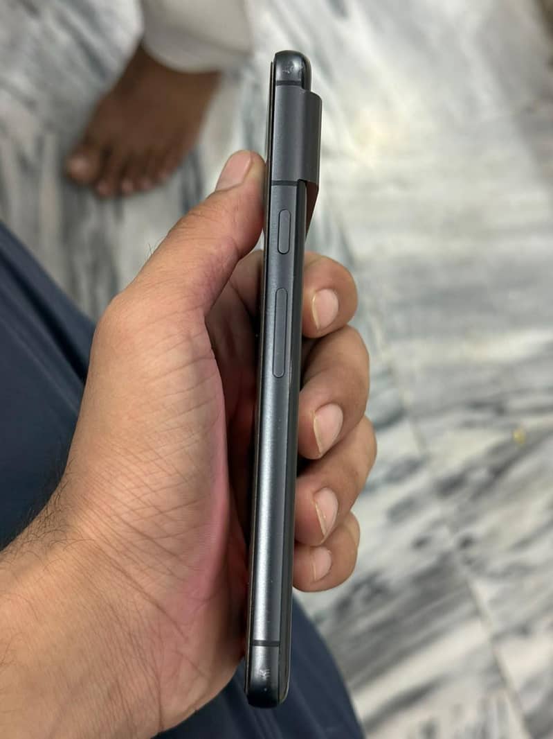 Google Pixel 8 3