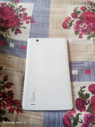 qua tab