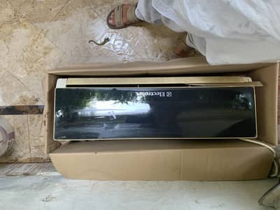AC for Sale – Excellent Condition, Fully Working | Best Price