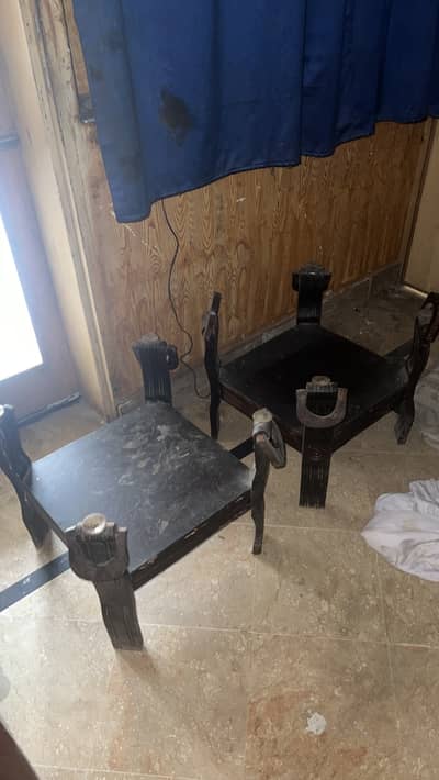 Set of 2 tables without glass