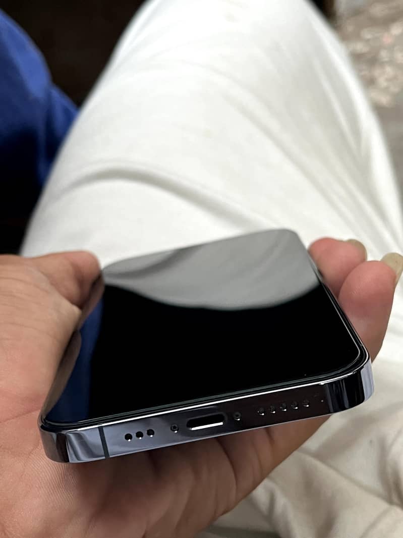 Apple iPhone 13 Pro 3