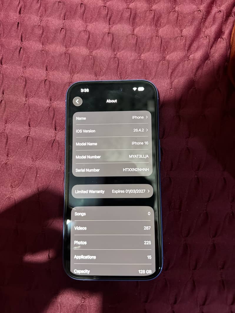 Apple iPhone 16 4