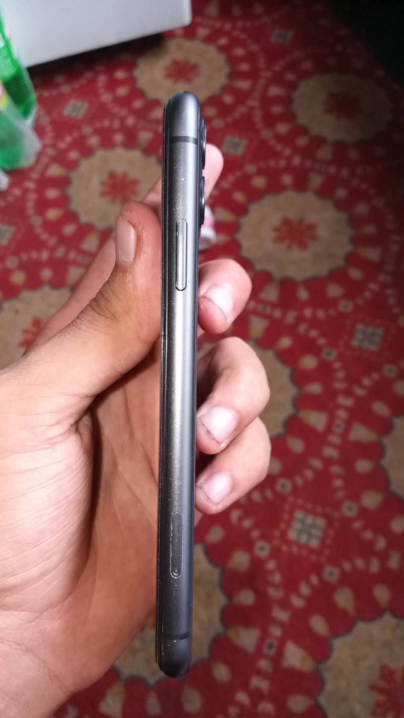 Apple iPhone 11 2