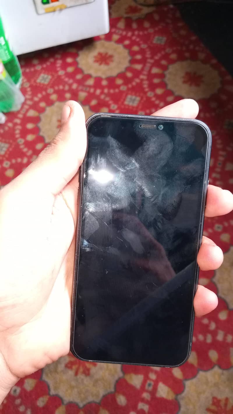 Apple iPhone 11 3