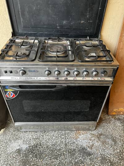 Premium Condition 5 Burners cooking range