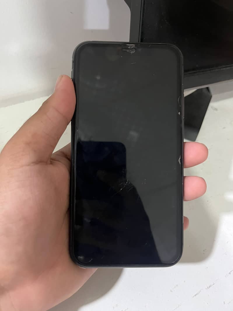 Apple iPhone 11 0