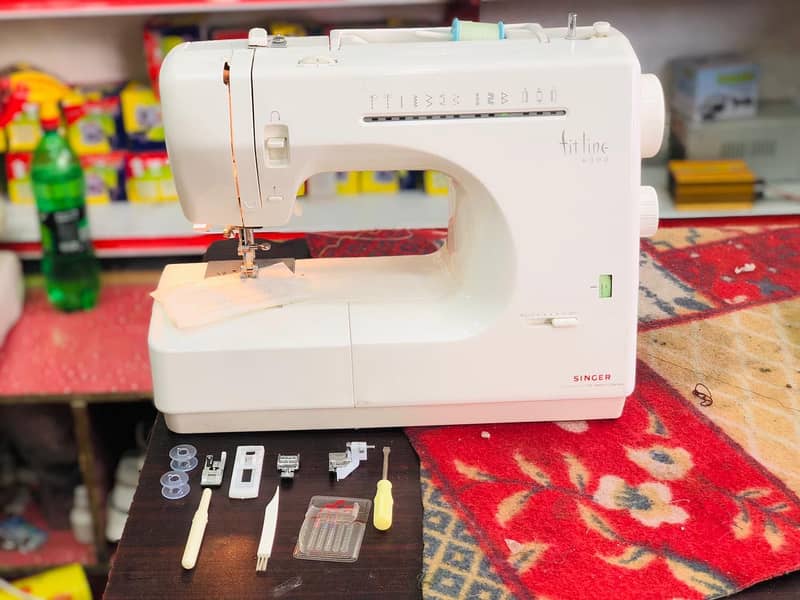 Singer sewing machine 10
