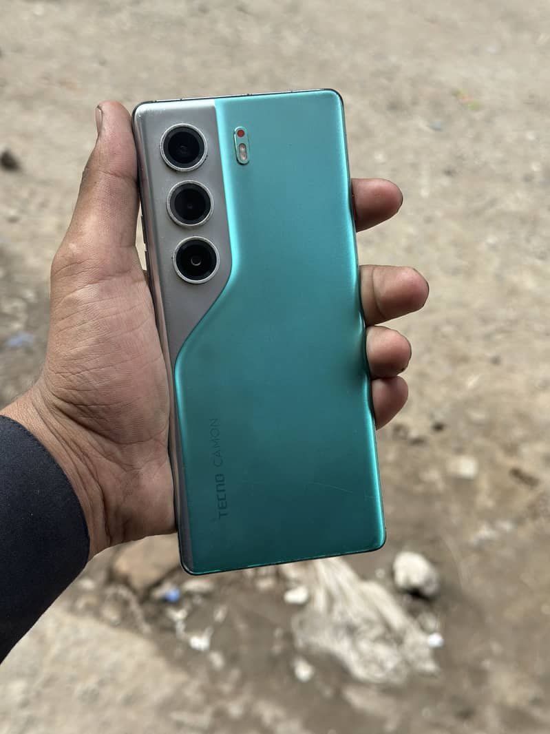 Tecno CAMON 40 Pro 2